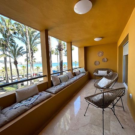 Puerto Sotogrande Con Vistas Al Mar Exterior foto