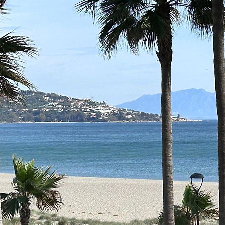 Puerto Sotogrande Con Vistas Al Mar Exterior foto