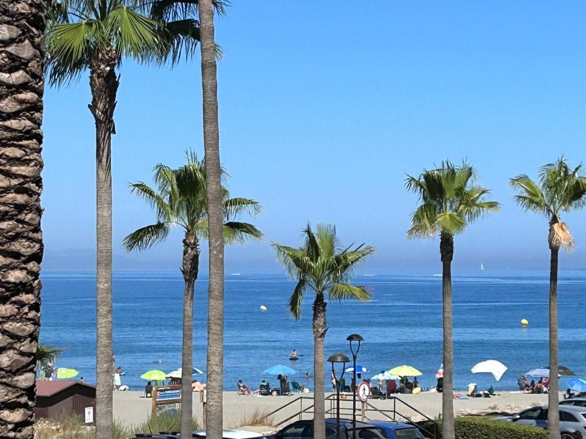 Puerto Sotogrande Con Vistas Al Mar Exterior foto